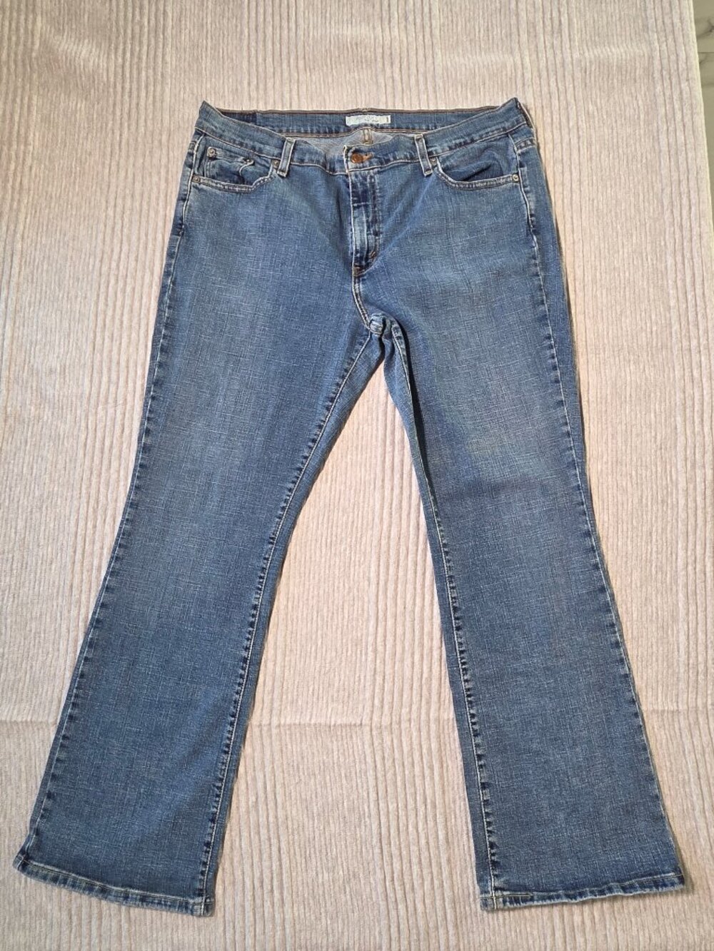 Levi's 515 Boot Cut Women's Jeans Size 16 Medium Stretch Blue Denim